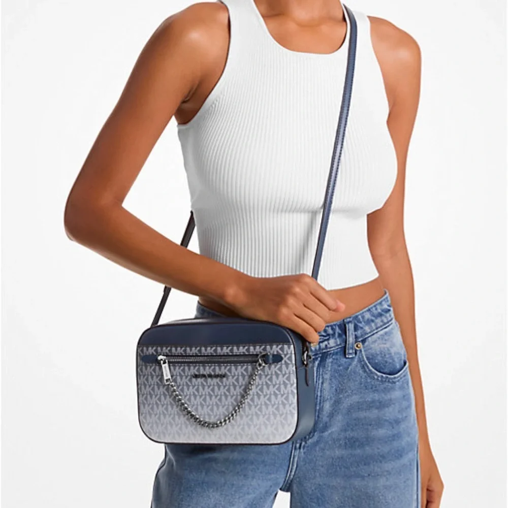 Michael Kors Jet Set Item Large Ombré EW Signature ZP Chain XBody Logo Crossbody